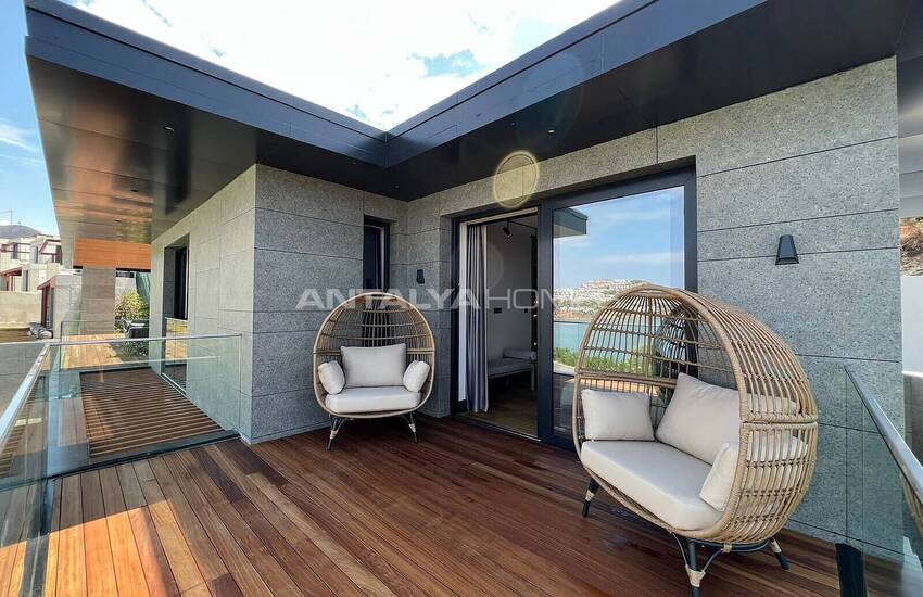 Villas Indépendantes À Bodrum Avec Jetée Et Plage Privées 12