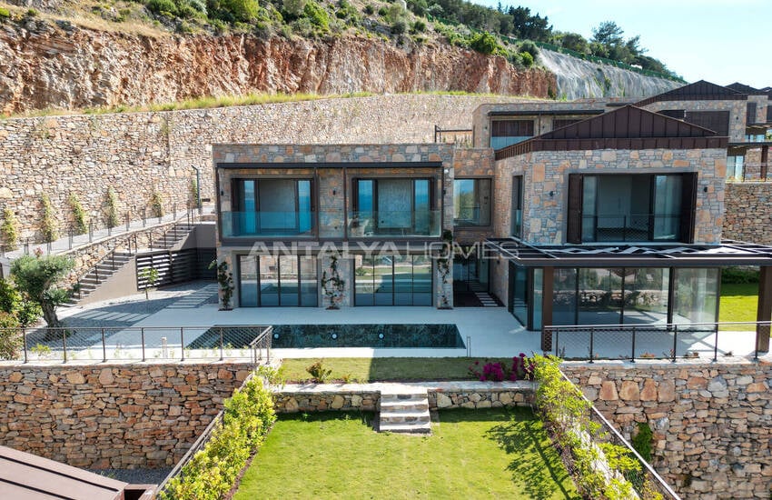 Villas Luxueuses Avec Piscines Privées Et Jardins À Bodrum Golkoy 1
