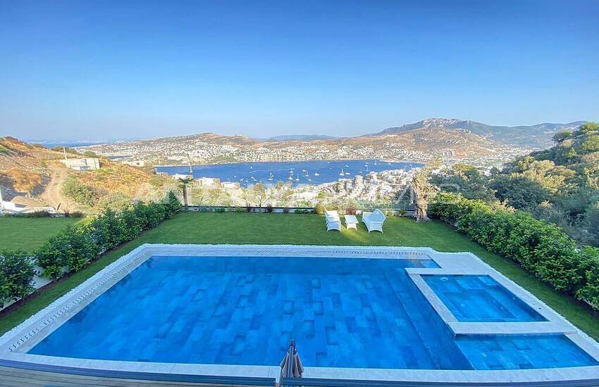 Detached Villas with Private Pool and Sea View in Bodrum