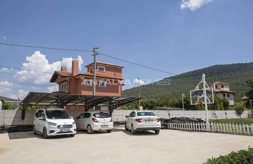 Ready-to-move Villa with Spacious Design in Mugla Mentese 17