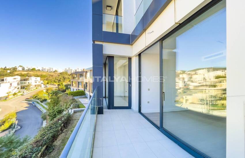 Ready to Move Apartments in a Secure Complex in Bodrum 5