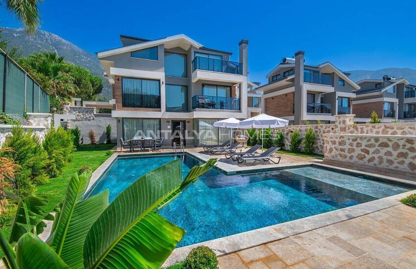 Maisons Avec Garantie De Location Et Piscine Privée À Mugla