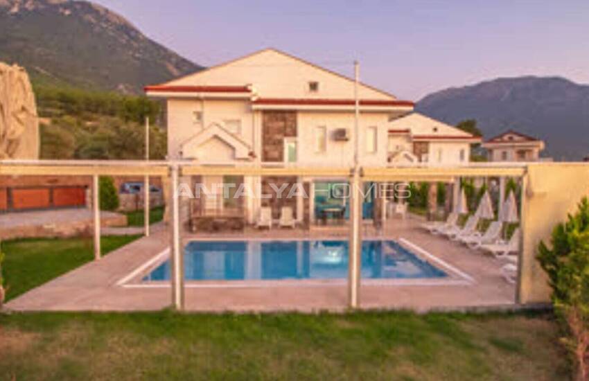 Rymligt Fristående Hus Mitt I Naturen I Mugla Fethiye 1