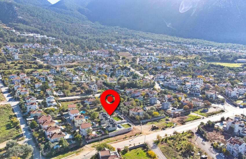 Fethiye Ölüdeniz'de Geniş Bahçe Kullanımlı ve Özel Havuzlu Villalar 10