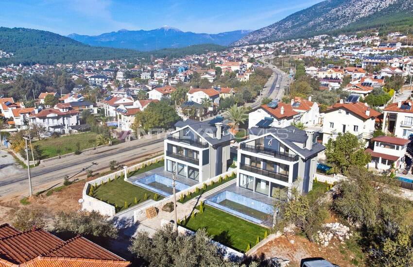 Fethiye Ölüdeniz'de Geniş Bahçe Kullanımlı ve Özel Havuzlu Villalar 7