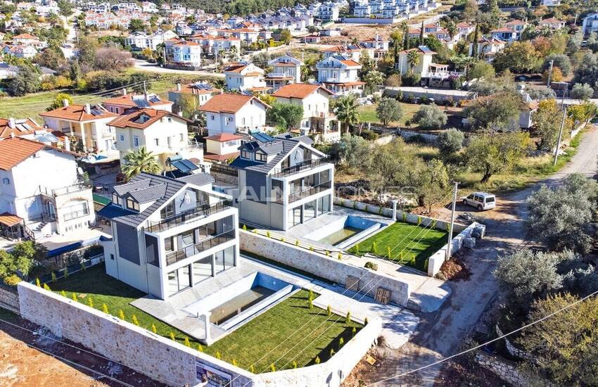 Fethiye Ölüdeniz'de Geniş Bahçe Kullanımlı ve Özel Havuzlu Villalar 9