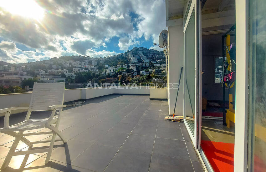 Duplex Apartment Within Walking Distance of the Sea in Yalikavak 6