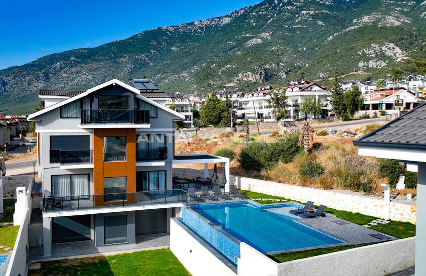 Fethiye Ölüdeniz’de 4+1 Geniş Bahçe Kullanımlı Müstakil Havuzlu Villalar 1