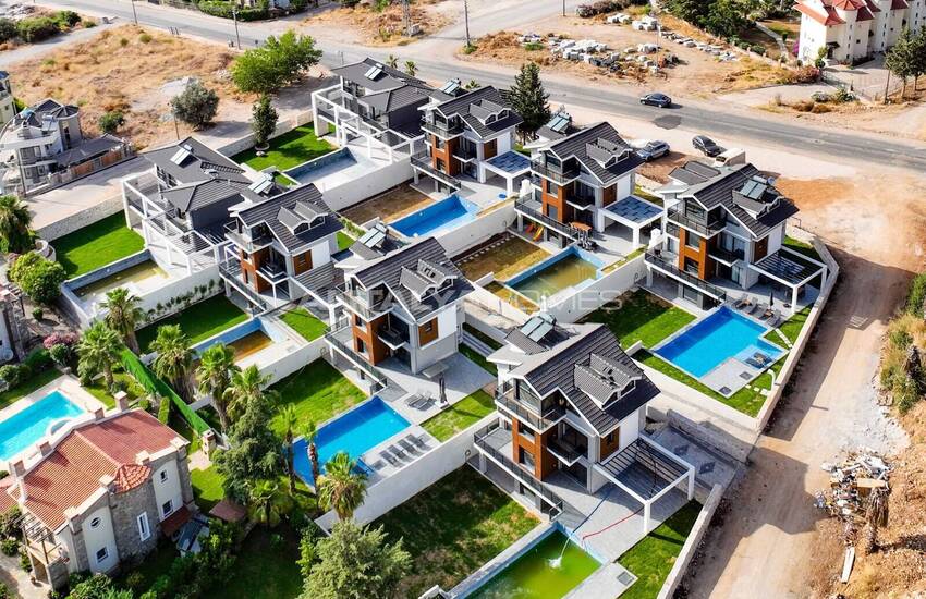 Fethiye Ölüdeniz’de 4+1 Geniş Bahçe Kullanımlı Müstakil Havuzlu Villalar 8