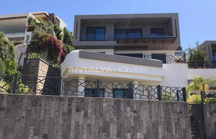 Отдельная Вилла с Видом на Бухту и Бассейном в Бодруме, Мугла 3