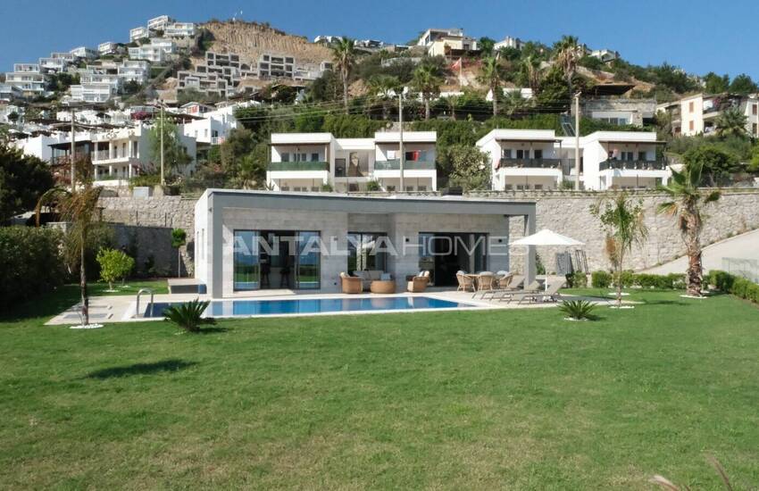 Villas Vue Mer Avec Piscine Et Jardin À Bodrum Yalikavak 9