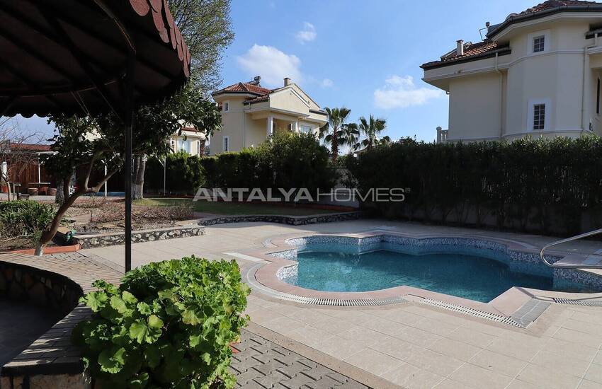 4-bedroom Detached Villa in Spacious Garden in Fethiye Mugla 3