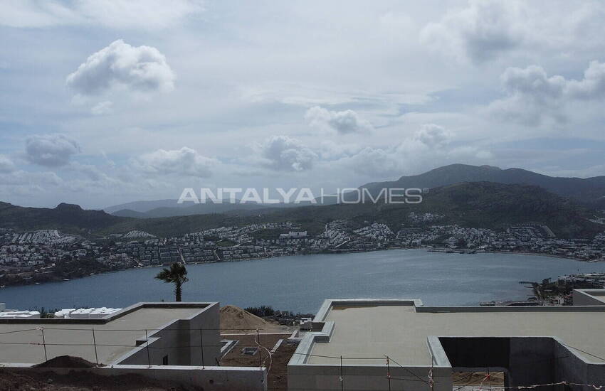 فيلات مطلة على الحمام سباحة والبحر في المدينة بودروم خليج جوندوغان 2