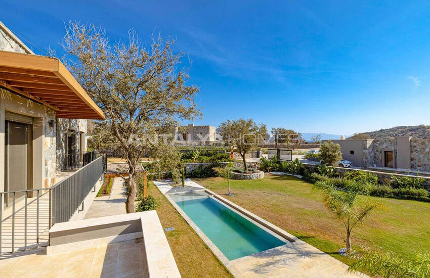 Stenbelagda Hus Med Pooler I Bodrum Gumusluk 4