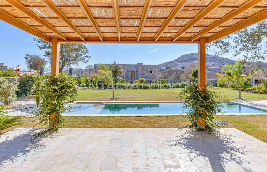 Stenbelagda Hus Med Pooler I Bodrum Gumusluk 1