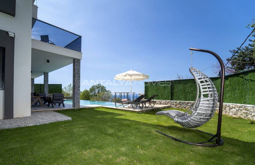 فيلا منفصلة مع مسبح داخلي وخارجي في فاراليا، فتحية 1