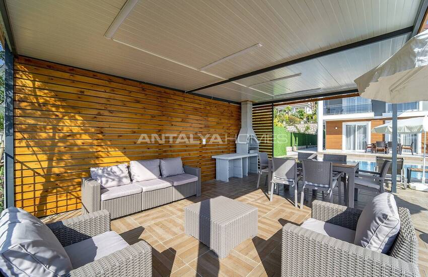 Шикарная Вилла с Личным Садом и Бассейнами в Олюденизе 12