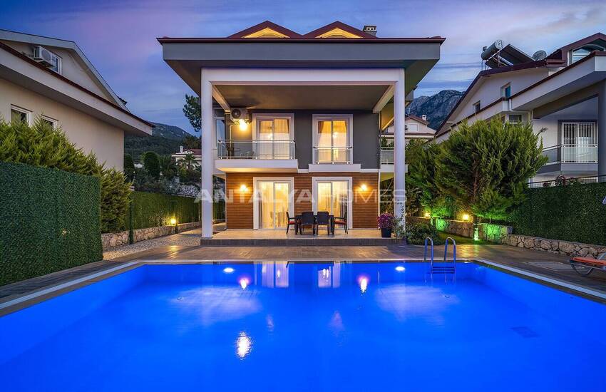 Шикарная Вилла с Личным Садом и Бассейнами в Олюденизе 7