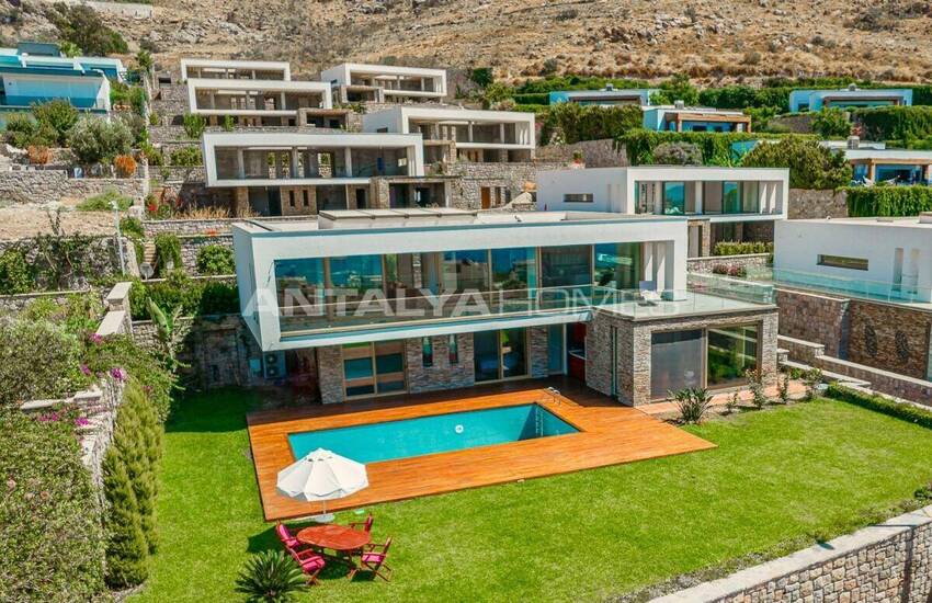 Villas Individuelles Près De La Marina À Bodrum Turgutreis