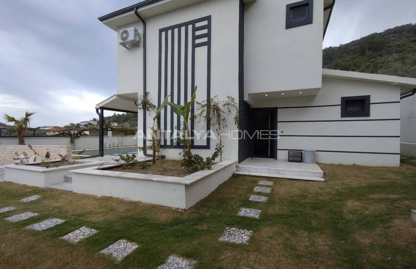 Muğla Sarıgerme’de Havuzlu Müstakil Özel Tasarım Villa 11