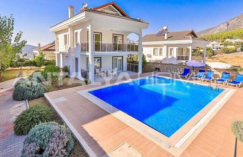 Vrijstaande Villa Met 500m² Tuin In Muğla Ölüdeniz 1