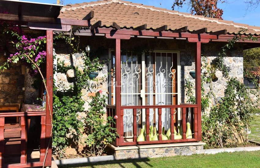 Muğla Fethiye Kayaköy'de 1650m² Bahçe İçerisinde Villa 8