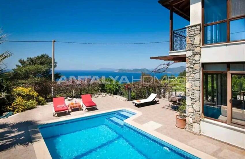 Fethiye Faralya'da Özel Havuzlu ve Geniş Bahçe Kullanımlı Villa 3