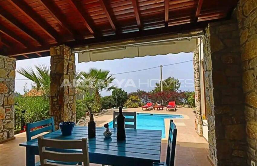 Fethiye Faralya'da Özel Havuzlu ve Geniş Bahçe Kullanımlı Villa 6