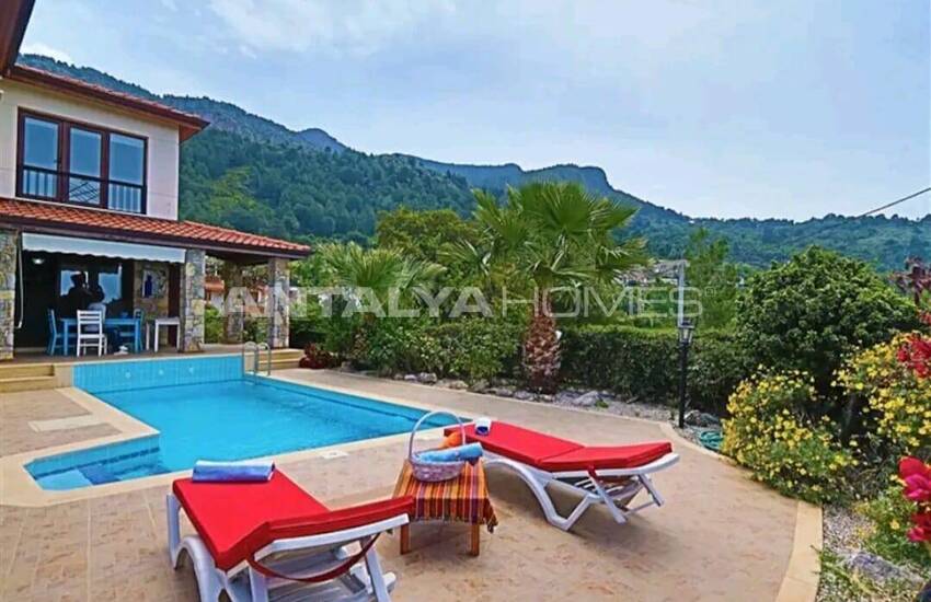 Fethiye Faralya'da Özel Havuzlu ve Geniş Bahçe Kullanımlı Villa 2