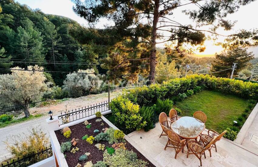 3-slaapkamer Villa Met Grote Tuin En Zwembad In Fethiye 1