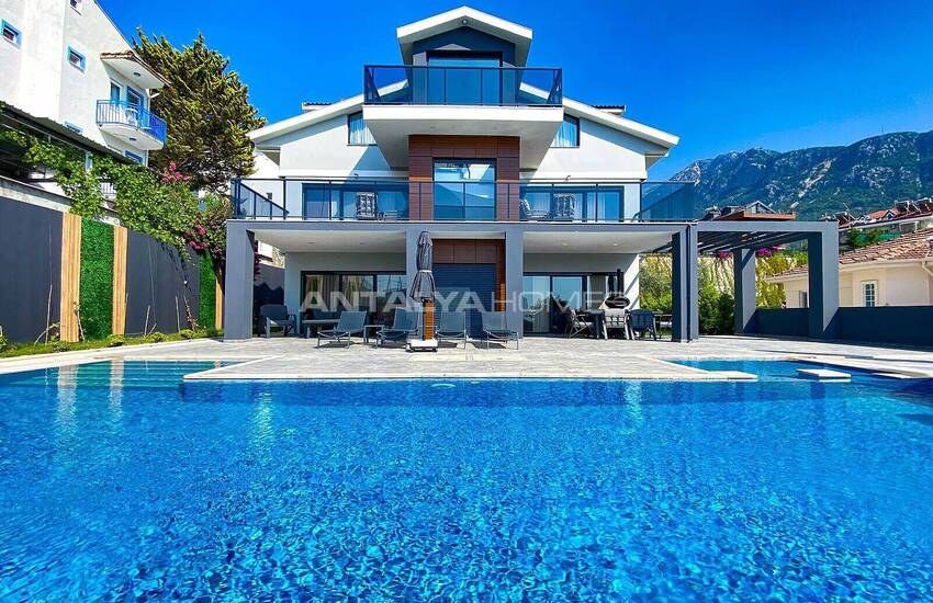 4+1 Villa In Fethiye Oludeniz Geschikt Op 700 M² Plots Of Land