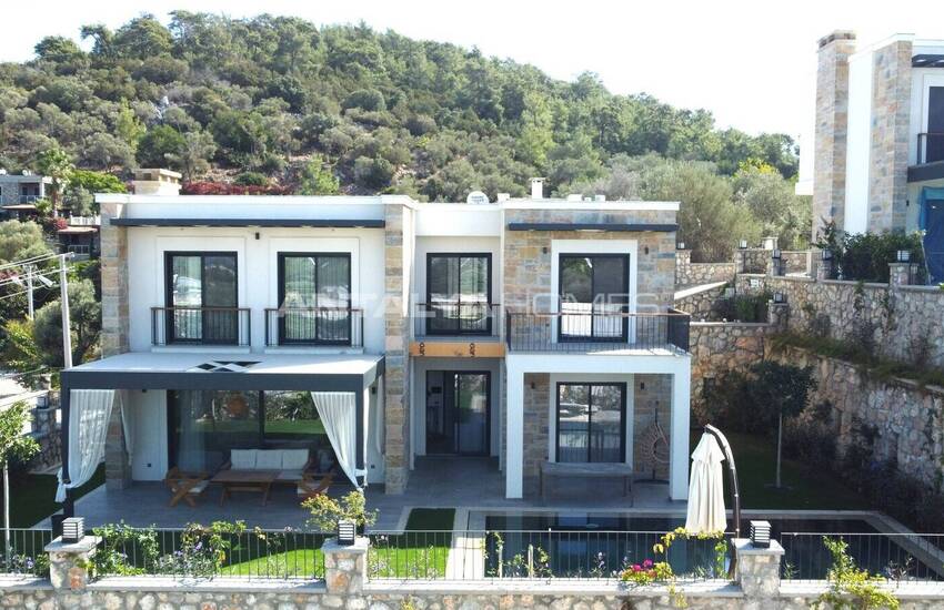 Detached Houses with Private Pools in Bodrum Golturkbuku