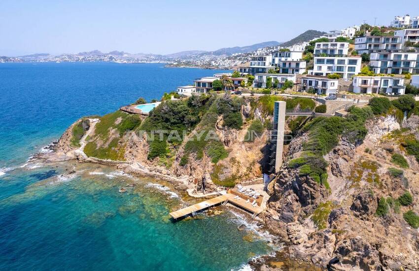 Sea View Apartments in a Seafront Complex in Bodrum