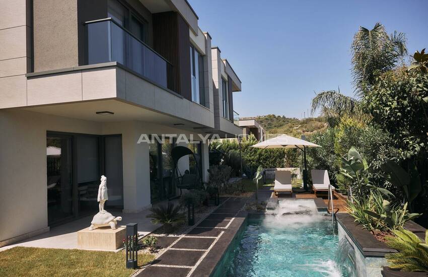 Hus I Ett Omfattande Bostadsprojekt I Adabükü 1