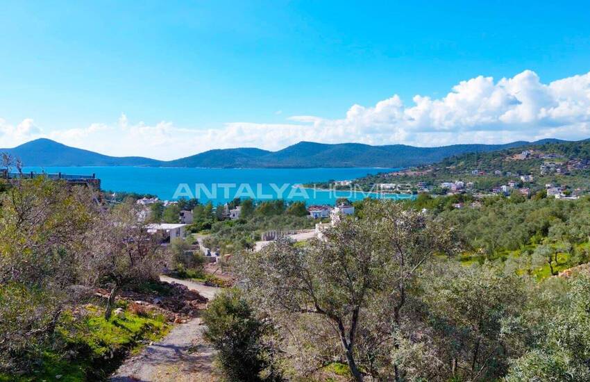 Detached Villas 500 M From the Beach in Bodrum Kiyikislacik 1