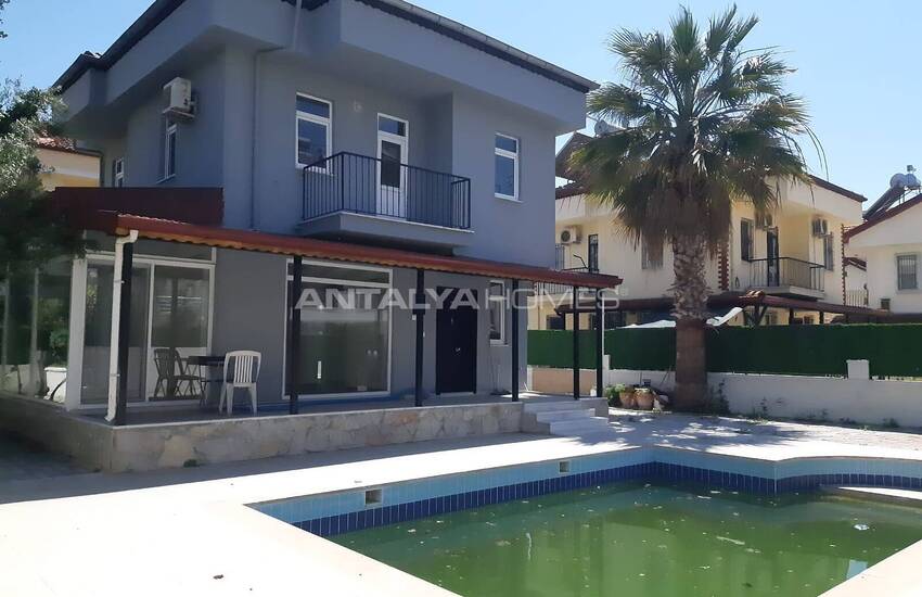 فيلا منفصلة من 5 غرف نوم على بعد 1.2 كم من الشاطئ في فتحية 1