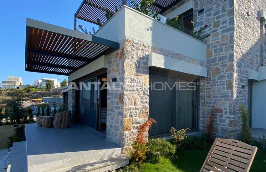 Bodrum Yalıkavak'ta Taş Kaplama Deniz Manzaralı Müstakil Villalar 2