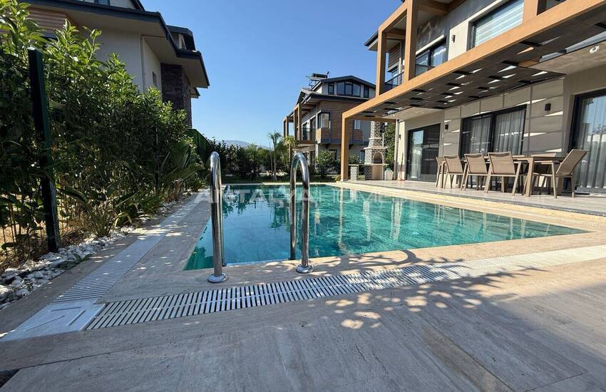 3-bedroom Chic Villa Close to the Beach in Fethiye 4
