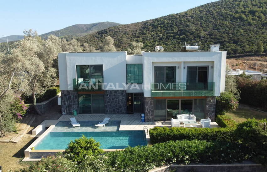 Bodrum'da Özel Havuzlu ve Geniş Bahçeli Müstakil Ev 8