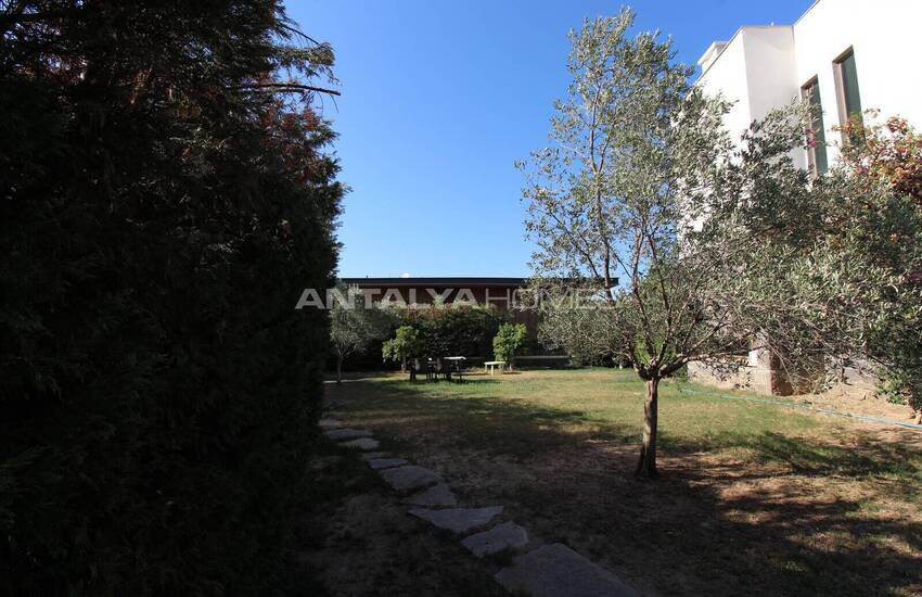 Bodrum'da Özel Havuzlu ve Geniş Bahçeli Müstakil Ev 17