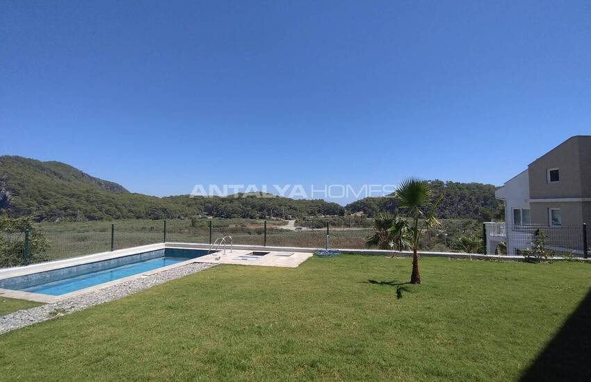 Villor Med 4 Sovrum Med Pool Och Trädgård I Mugla Sarigerme 1