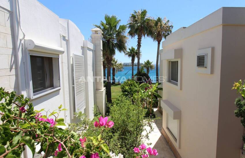 Detached Villa in Seafront Complex with Private Beach in Bodrum 14