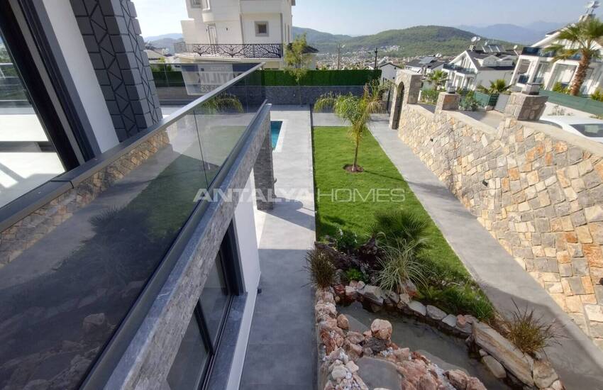 Muğla Fethiye'de Özel Havuzlu Şık Müstakil Villa 11