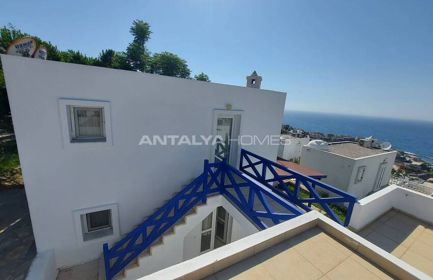 Bodrum Yalıkavak'ta Özel İskeleli Sitede Lüks Villa 2