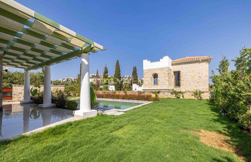 Detached Villas with Private Pools in Bodrum Kadikalesi 2