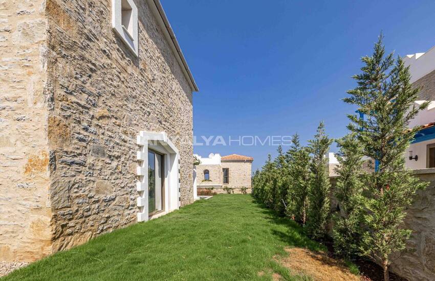 Detached Villas with Private Pools in Bodrum Kadikalesi 4
