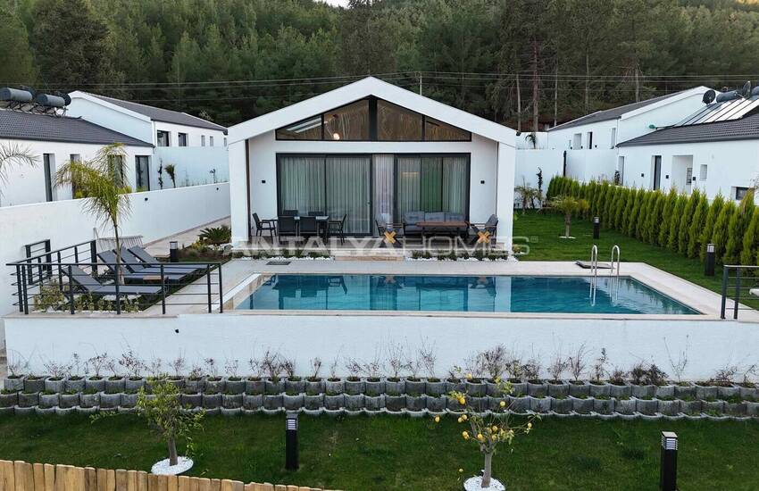 Vrijstaande Huizen Met 3 Slaapkamers En Zwembad In Mugla Seydikemer