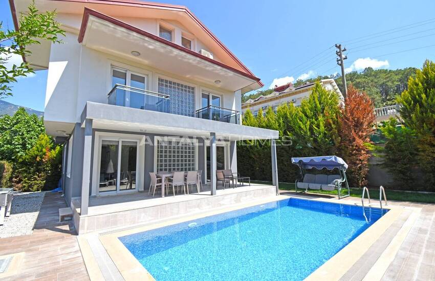 Fethiye Ölüdeniz'de 3 Yatak Odalı ve 3 Banyolu Geniş Müstakil Ev 2