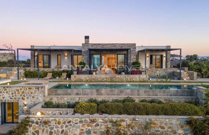 Houses with Sea View and Outbuilding in Bodrum Gumusluk 1