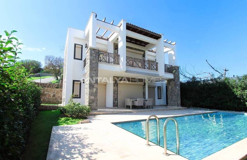 Muğla Bodrum'da Özel Havuzlu ve Bahçeli Müstakil Villa 3